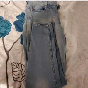 💋5/20 nobo size 15 skinny jeans.  Fits 16 plus size